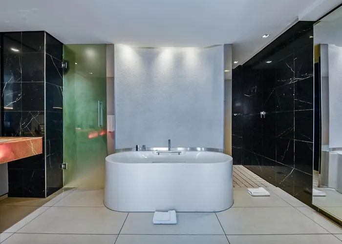 The Capital 15 On Orange Hotel & Spa Cape Town